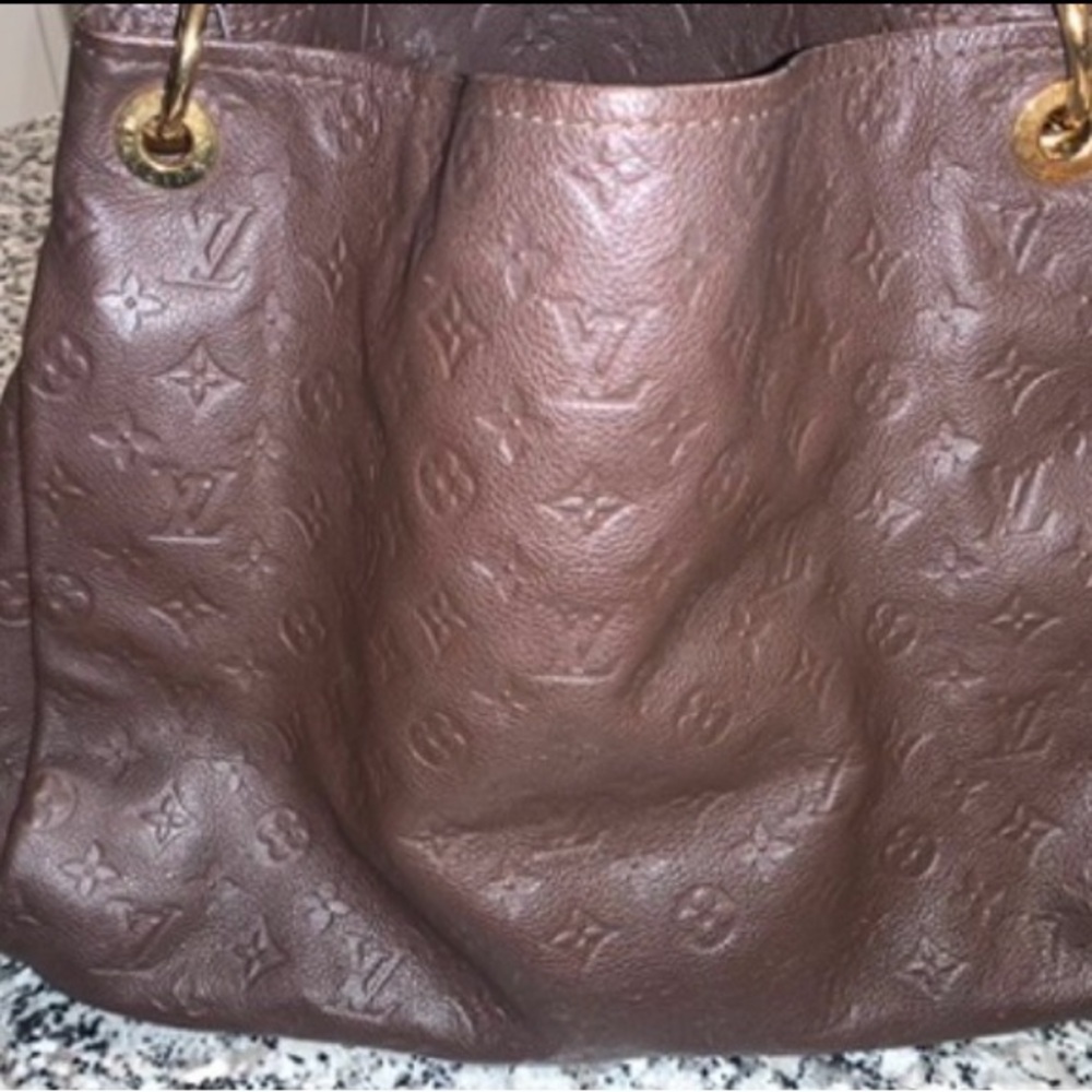 Louis Vuitton MM Empriente leather Artsy Terre Shoulder Bag with Gold Hardware - Picture 4 of 16